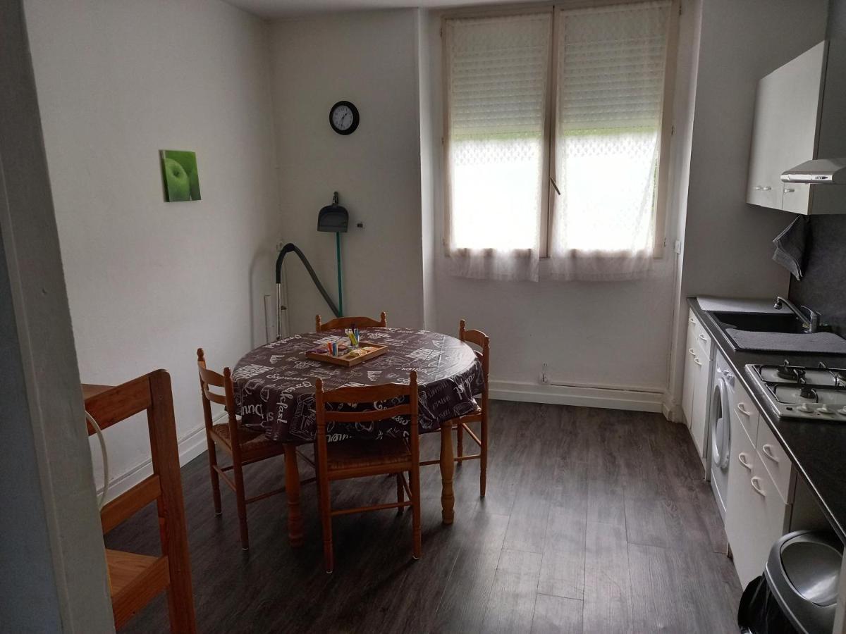 Appartement "Les Tournesols" 1Er Etage 2Ch Avec Parking A Lurs Luaran gambar